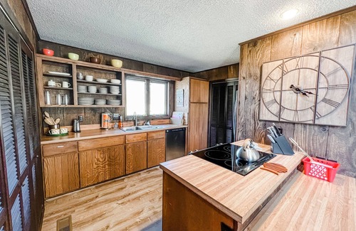 Heber Springs Casa | ¡NUEVO LISTADO! ¡PUNTO CALIENTE PARA PESCAR! MEJOR VISTA AL RÍO! Ven a quedarte en nuestra casa del río!