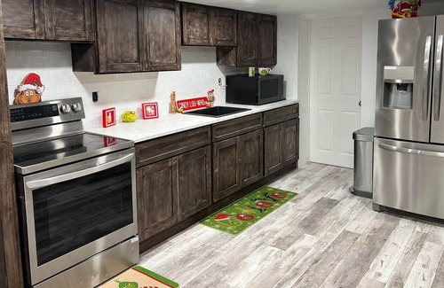 North Chesterfield Casa | Come vacation at our Family Friendly Basement!