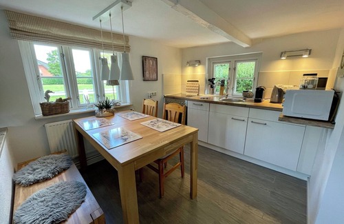 Stinteck Casa | Comfortable living by the North Sea (only 200m). May-Sept. free beach chair
