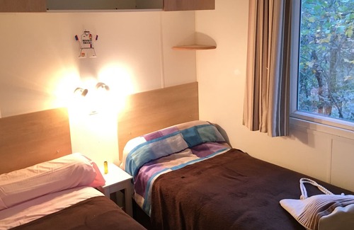 Saint-Privat-de-Champclos Cabaña | comfort cottage in a 5* Nature & Calm area P07