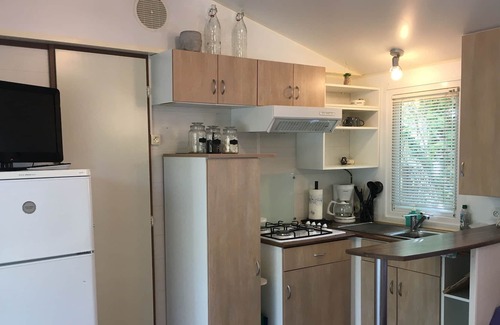 Saint-Privat-de-Champclos Cabaña | comfort cottage in a 5* Nature & Calm area P07