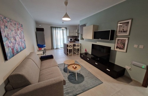 Qawra Apartamento | Comfort and Convenience holiday Dad's crt number 4 next to bus terminus