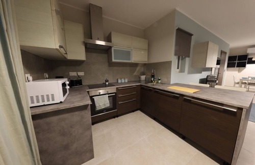 Qawra Apartamento | Comfort and Convenience holiday Dad's crt number 4 next to bus terminus
