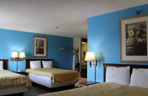 Mount Vernon Casa | Comfort and Convenience! 3 Affordable Units, Free Parking, Near Riverbend Park