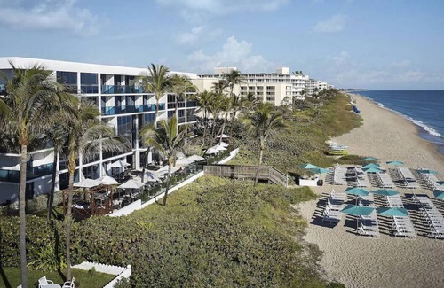 Palm Beach Casa | Comfort and Convenience! 3 Garden View Rooms | Private Beach Access + Pool