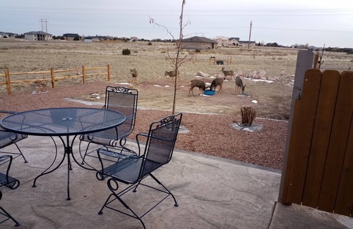 Pueblo West Cama Y Desayuno | Bienvenidos a la Casita Colibrí