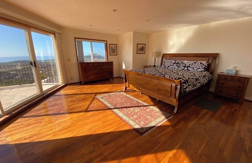 Maunalani Heights Casa | Comodidad y elegancia con impresionantes vistas de Diamond Head