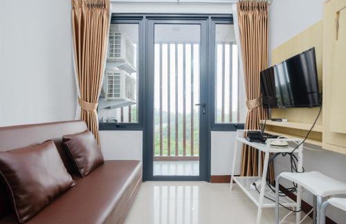 Bogor Selatan Apartamento | Comfort and Modern 2BR at Royal Heights Apartment By Travelio