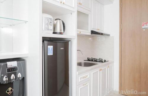 Cikokol Apartamento | Comfort and Modern Studio at Tree Park Cikokol Apartment By Travelio