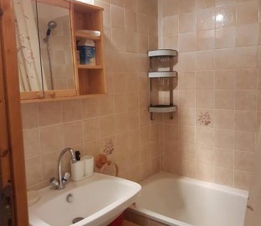 Saint-Jean-dʼAulps Apartamento | Comfort and nature - Ideal stay 200m from slopes