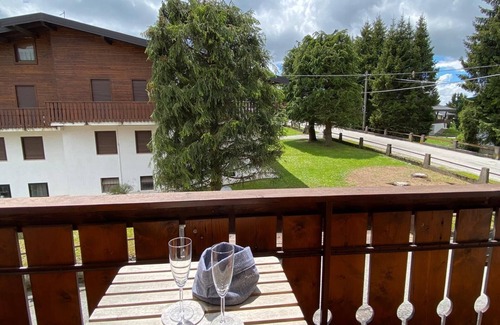 Gallio Apartamento | Comfort and style in Gallium with a view of Sacello