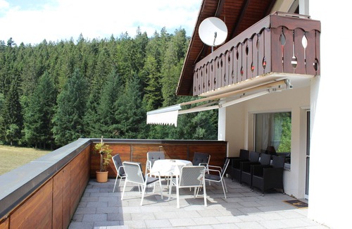 Baiersbronn Apartamento | Comfort and tranquility in a romantic, enchanting location in the middle of greenery