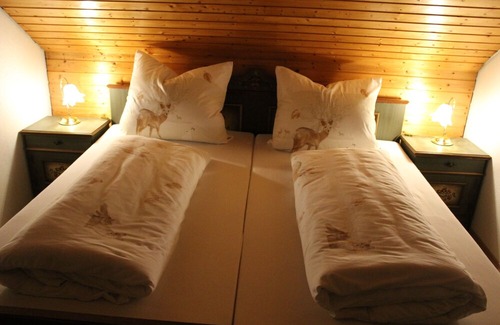 Baiersbronn Apartamento | Comfort and tranquility in a romantic, enchanting location in the middle of greenery