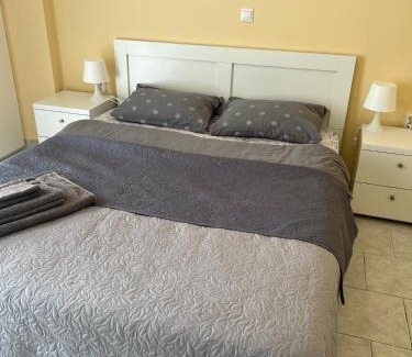 Loutraki-Agioi Theodoroi Apartamento | Comfort apartment for small family