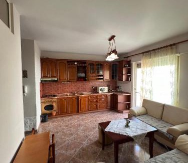 Shkembi i Kavajes Apartamento | Comfort Apartment Near The Beach