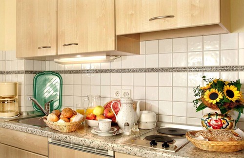 Bad Birnbach Apartamento | Confort apartamento 40m² con vistas al campo para la relajación