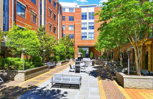 Arlington Apartamento | Comfort & Convenience in Trendy Crystal City Loft