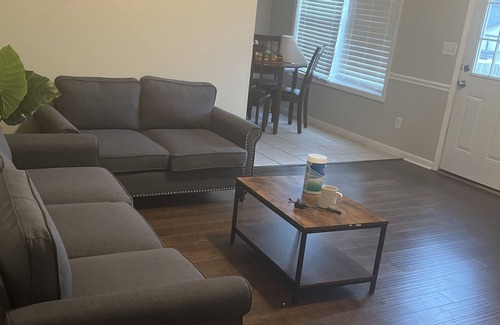 Smyrna Casa | Comfort Corner
