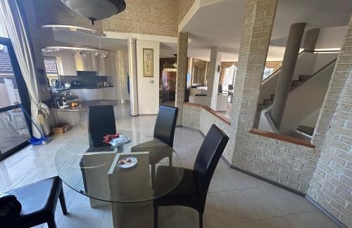 Kardinya Casa | Comfort Home For You豪华双人间2