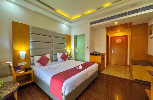 Dehradun Hotel | Comfort Hotel GMS Grand