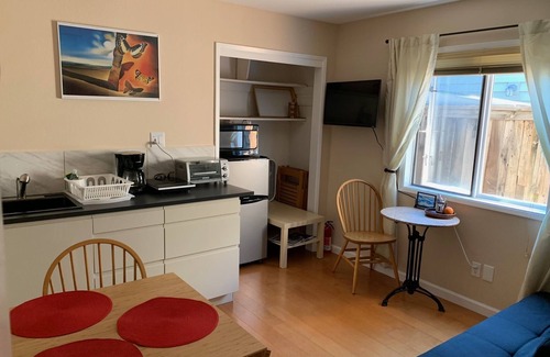 Davis Apartamento | Comodidad en Davis - ¡para ti y tu mascota!