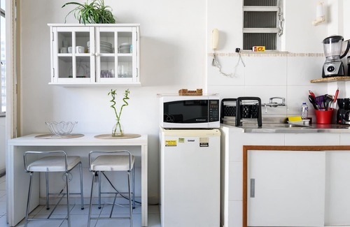 Ipanema Apartamento | Comfort in Ipanema 2 Blocks From the Beach Vp604