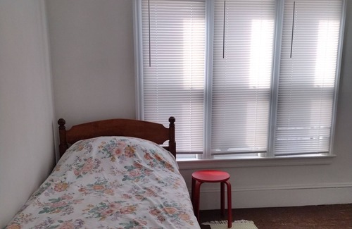 Upper Village Apartamento | Comfort in the heart of the North country! Close to town, trails, restaurants.