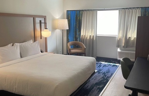 Downtown Charleston Hotel | Comfort Inn Downtown Charleston