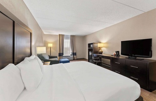 East Texas Hotel | Comfort Inn Lehigh Valley West - Allentown