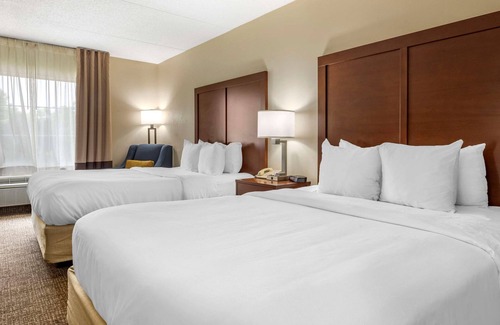 Strabane Hotel | Comfort Inn Meadowlands