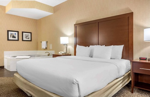 Strabane Hotel | Comfort Inn Meadowlands