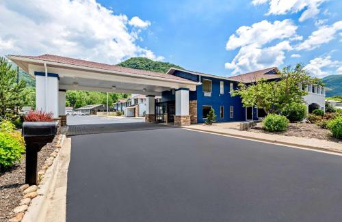 Maggie Valley Hotel | Comfort Inn near Great Smoky Mountain National Park