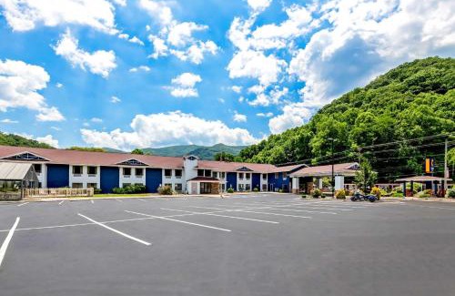 Maggie Valley Hotel | Comfort Inn near Great Smoky Mountain National Park