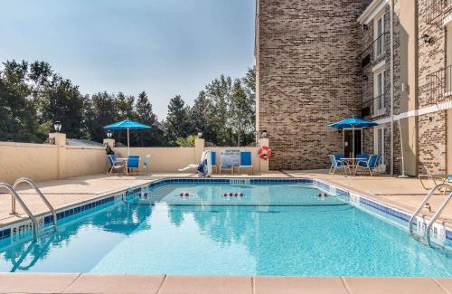 Savannah Hotel | Comfort Inn Savannah Midtown