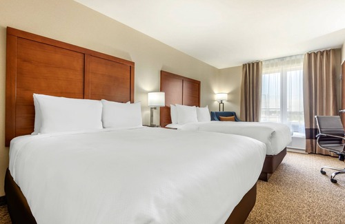 Napanee Hotel | Comfort Inn & Suites