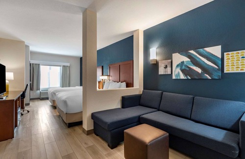 Bennett Hotel | Comfort Inn & Suites Bennett