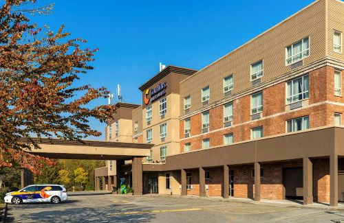 Fleetwood Hotel | Comfort Inn & Suites