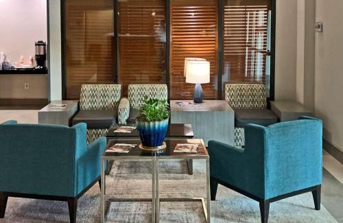 Columbus Hotel | Comfort Inn & Suites Columbus North