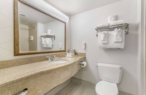 Lake George Hotel | Comfort Inn & Suites Lake George