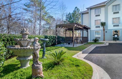 Macon Hotel | Comfort Inn & Suites Macon North I-75
