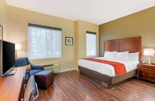 Guasti Hotel | Comfort Inn & Suites Near Ontario Airport