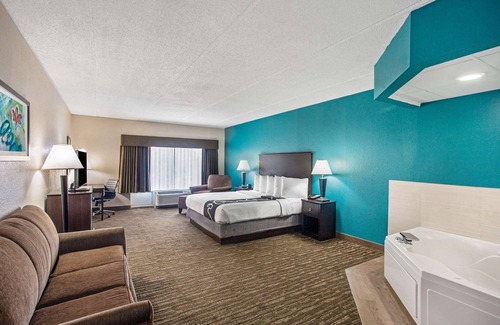 Fruitville Hotel | Comfort Inn & Suites Sarasota I75