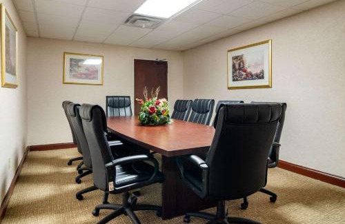 Suwanee Hotel | Comfort Inn & Suites Suwanee - Sugarloaf