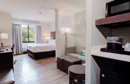 Lower Scarborough Hotel | Comfort Inn & Suites Tobago