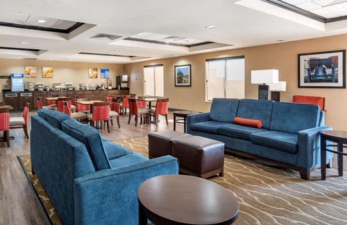 Clinton Hotel | Comfort Inn & Suites