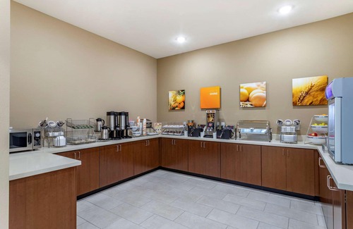 Waller Hotel | Comfort Inn & Suites Waller