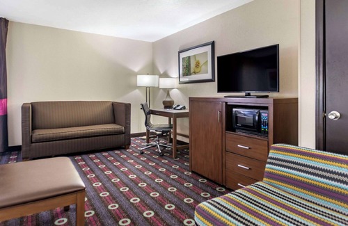Tulsa Hotel | Comfort Inn Tulsa Midtown