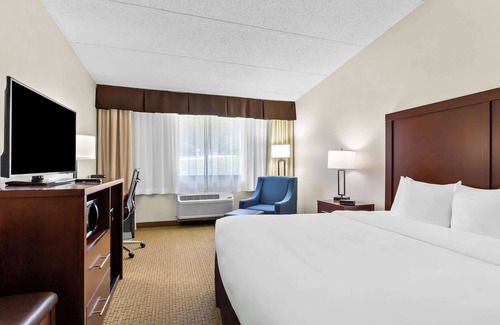 Somerset Hotel | Comfort Inn