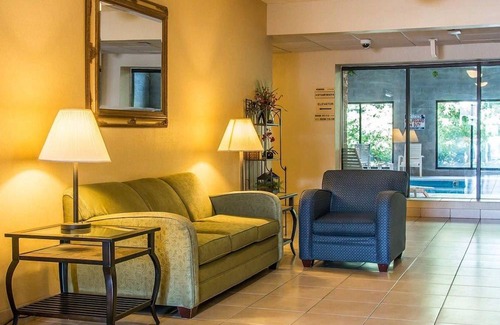 Whitehall Hotel | Comfort Inn Whitehall