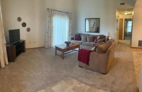 Middletown Casa | Comfort on the Court 3 Bed 2 Bath Sleeps 6